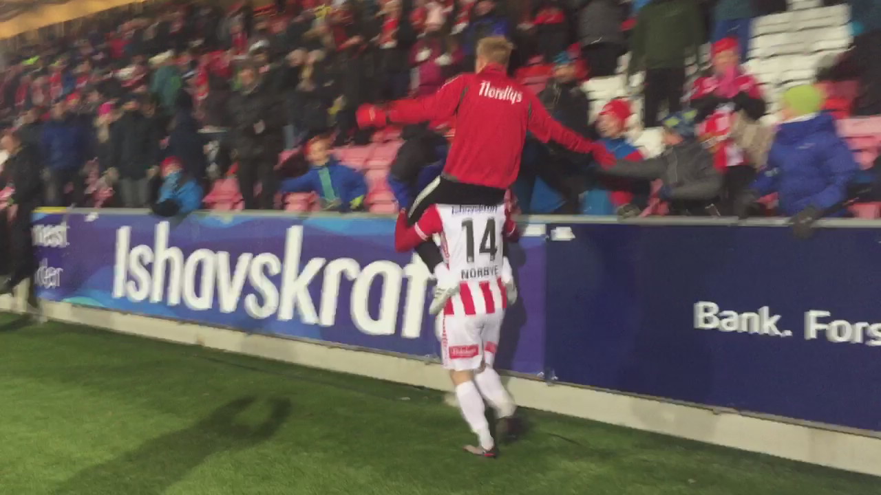 Moussa gir bort drakten